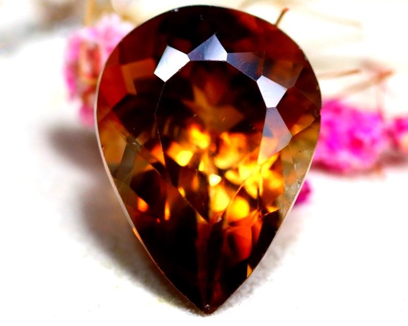 Natural Topaz 27.64 ct – Pear Cut, Untreated, ČGL Certified