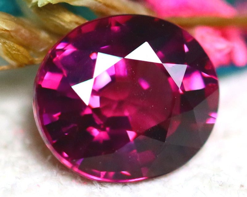 Natural Umbalite Garnet 2.28 ct – Oval Cut, Untreated