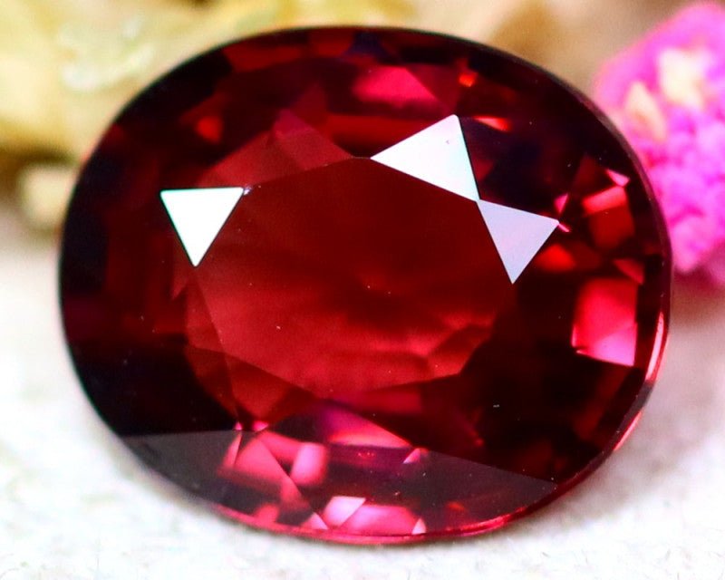 Natural Umbalite Garnet 2.44 ct – Oval Cut, Untreated
