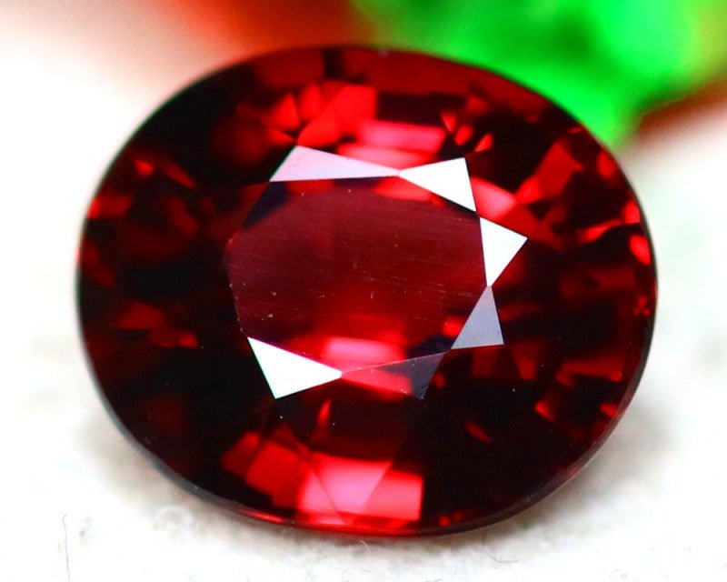 Natural Umbalite Garnet 2.46 ct – Oval Cut, Untreated