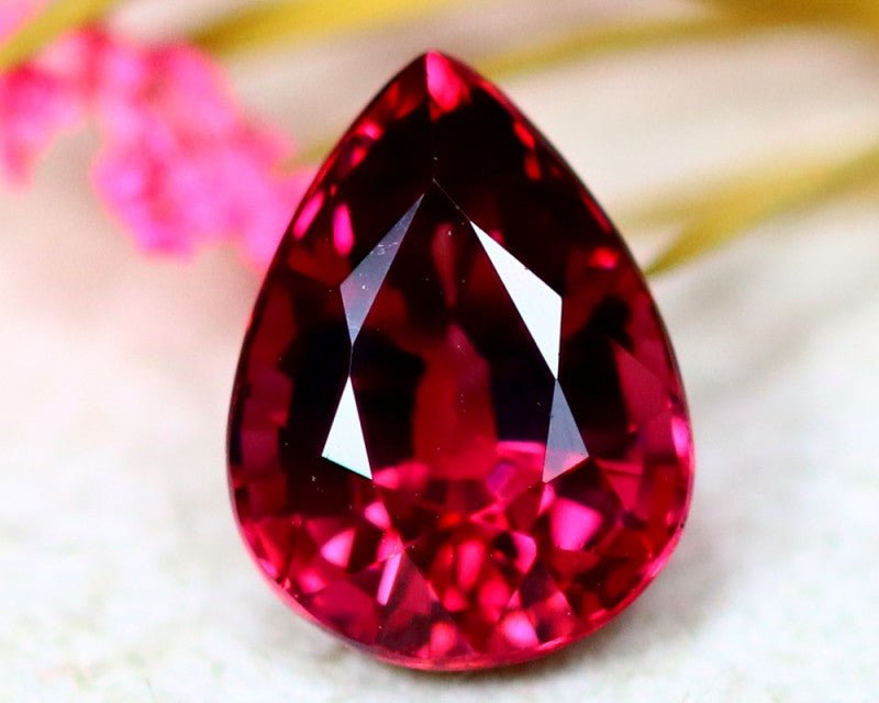 Natural Umbalite Garnet 2.55 ct – Pear Cut, Untreated