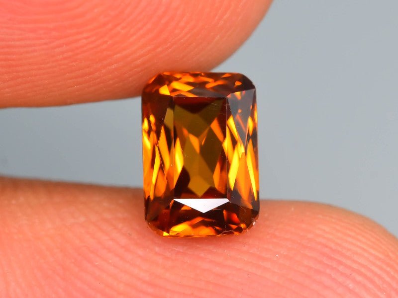 Natural Whiskey Honey Brown Zircon 2.45 ct – Octagonal Cut, Untreated