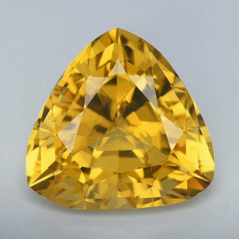 Natural Yellow Beryl 9.67 ct – Trilliant Cut, Heated