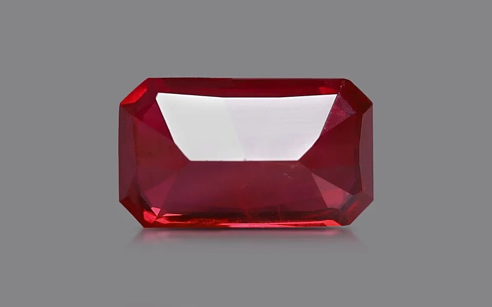 Pigeon Blood Burma Ruby - 3.07 ct