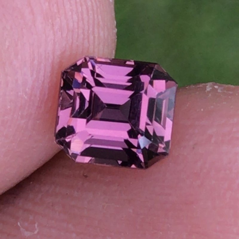 Pink Spinel 0.91 ct