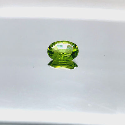 Natural peridot 4,00 ct square cut untreated
