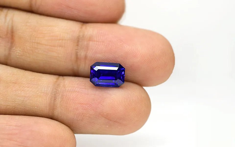 Royal Blue Sapphire 4.07 ct