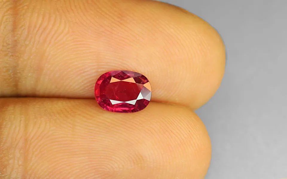 Ruby 0.96 ct – Oval Cut, Heated, ITLGR Certified, Mozambique