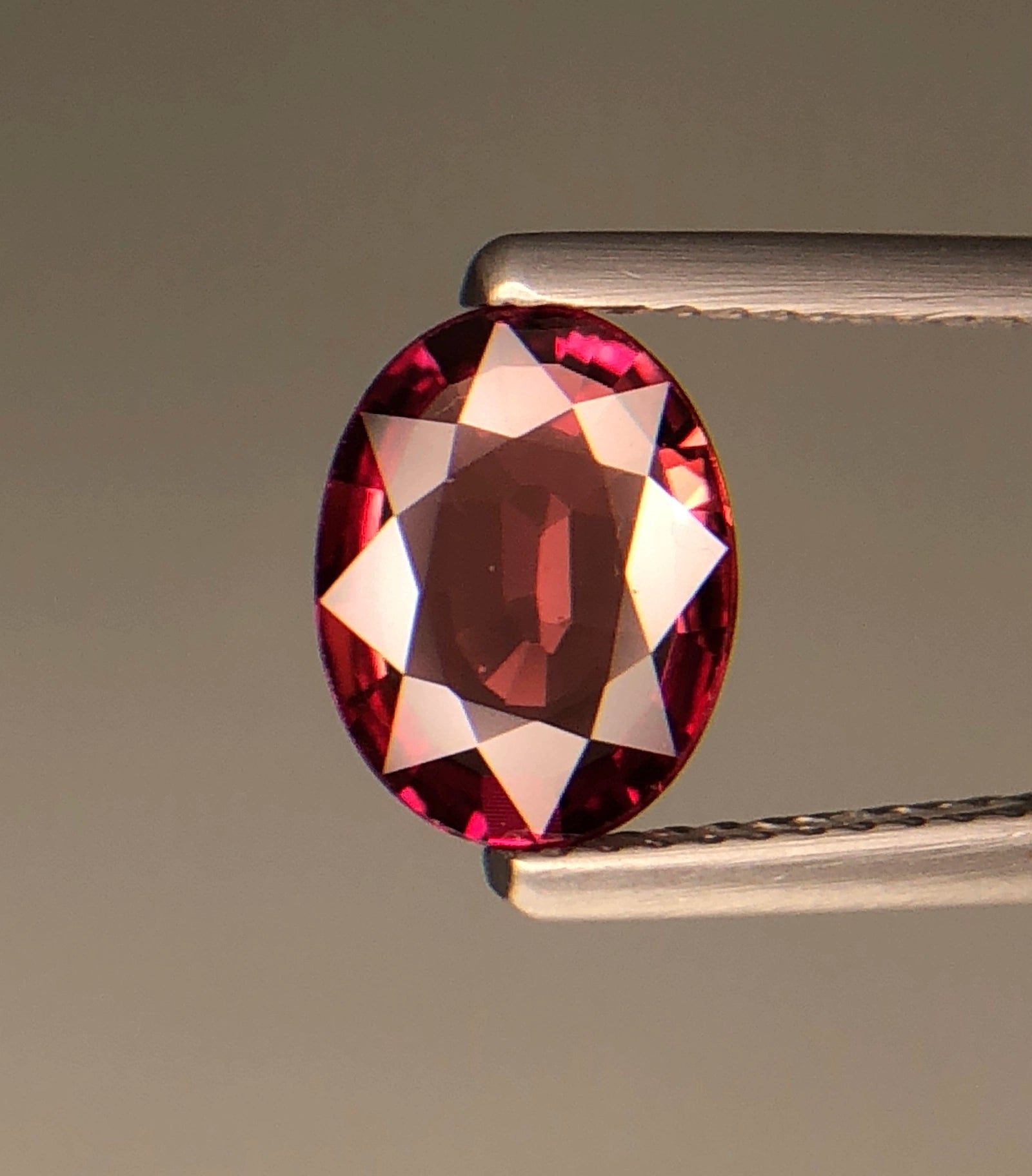 Natural Mozambique Ruby 1.51 ct – Oval Cut, No Heat, AIG Certified