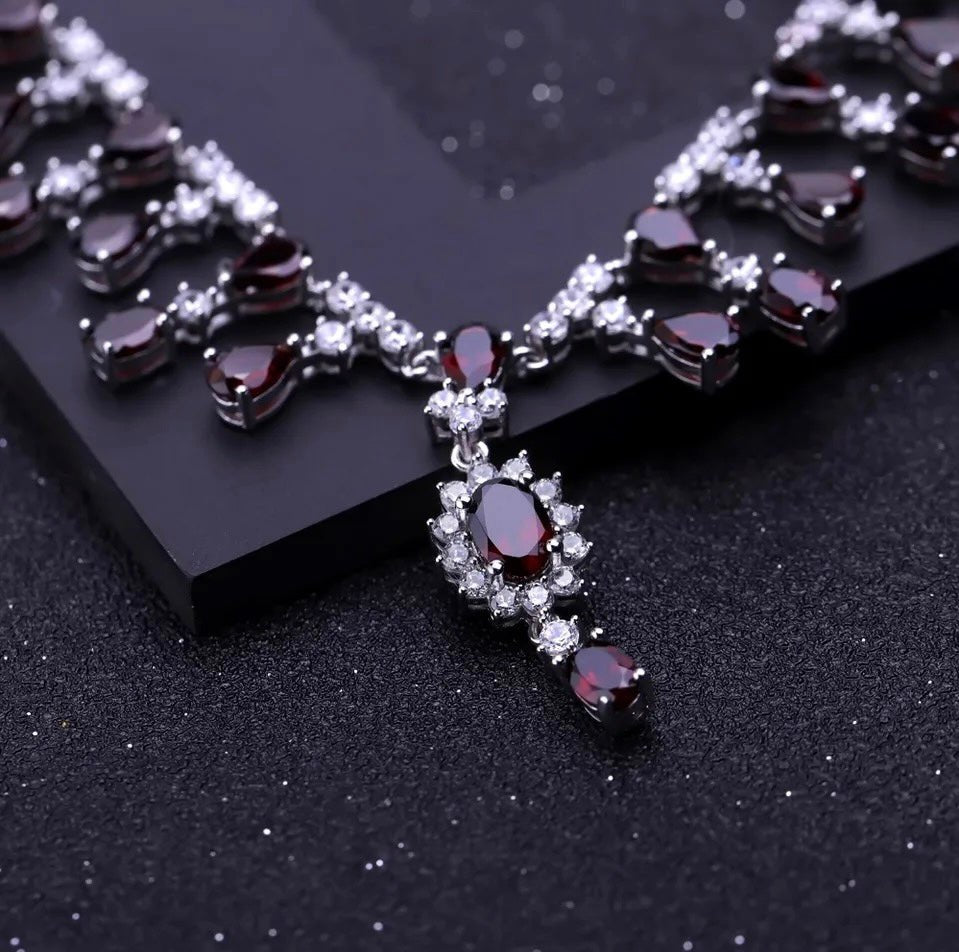 Silver 15.20 Garnet Necklace
