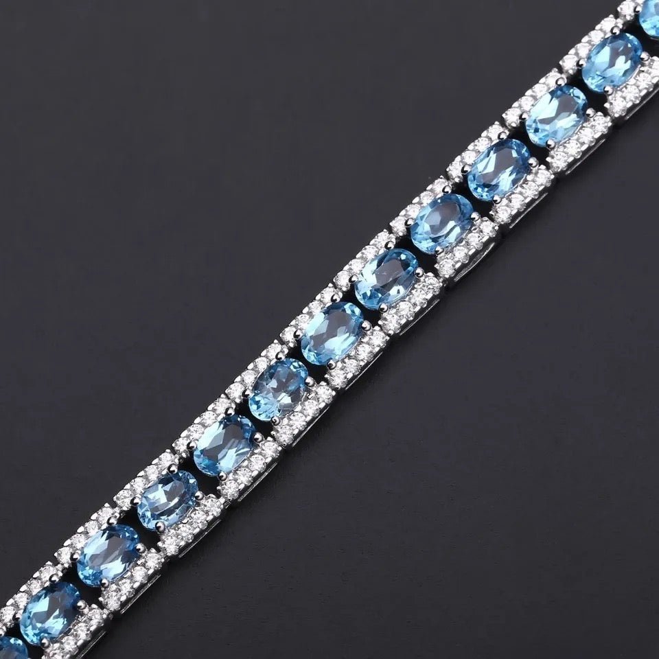Silver 16.80 ct Topaz Bracelet