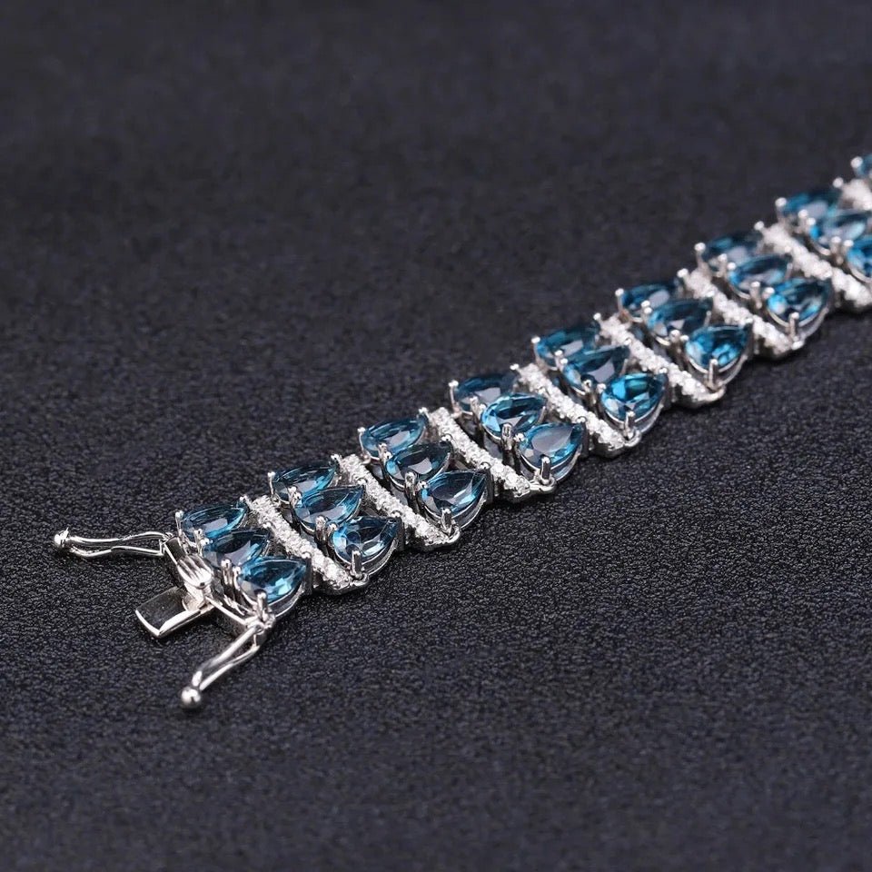 Silver 31.16 ct Topaz Bracelet