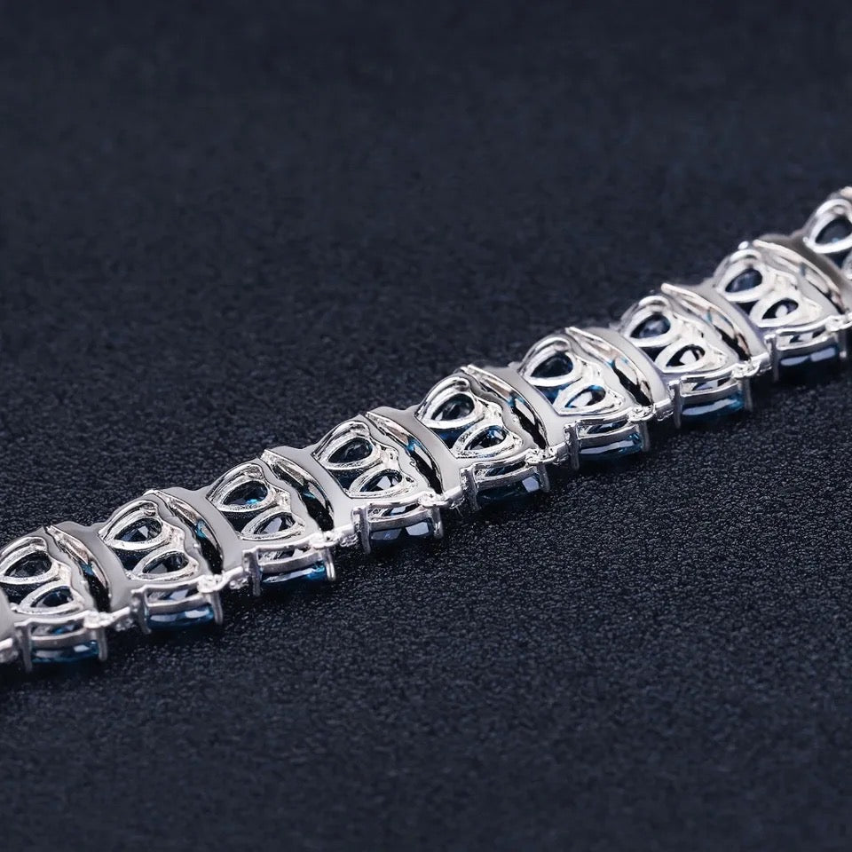 Silver 31.16 ct Topaz Bracelet