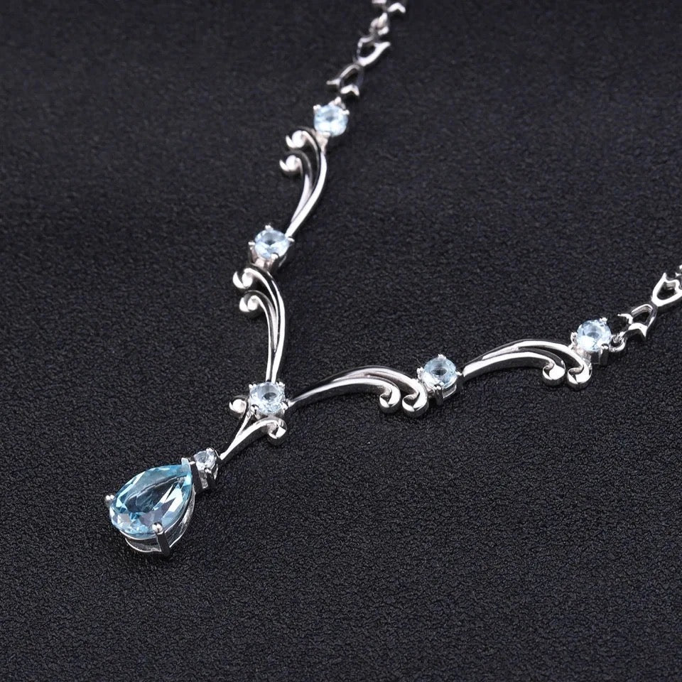 Silver 5.31 ct Topaz Necklace