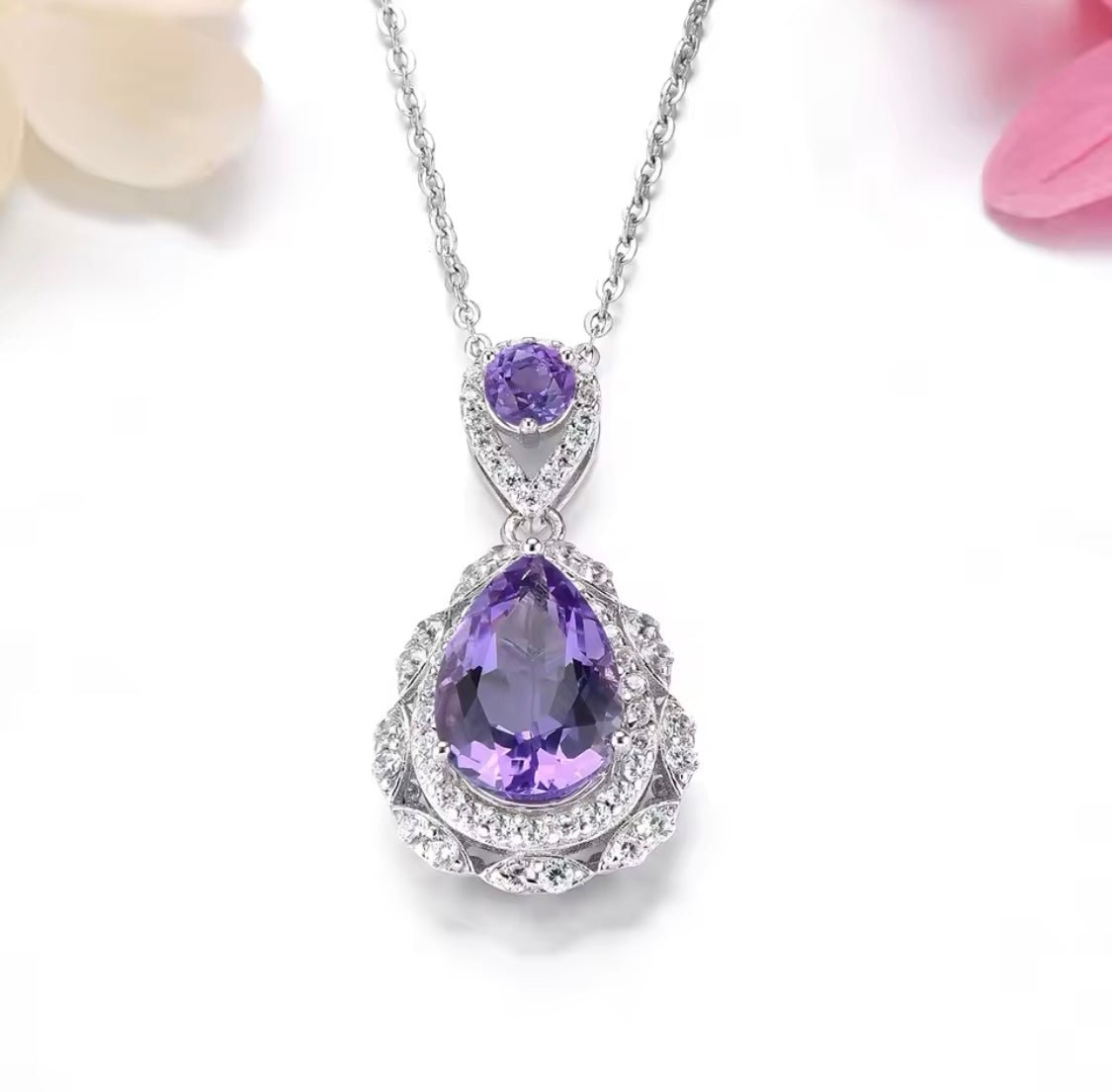 Silver Amethyst 3.00 ct Pendant