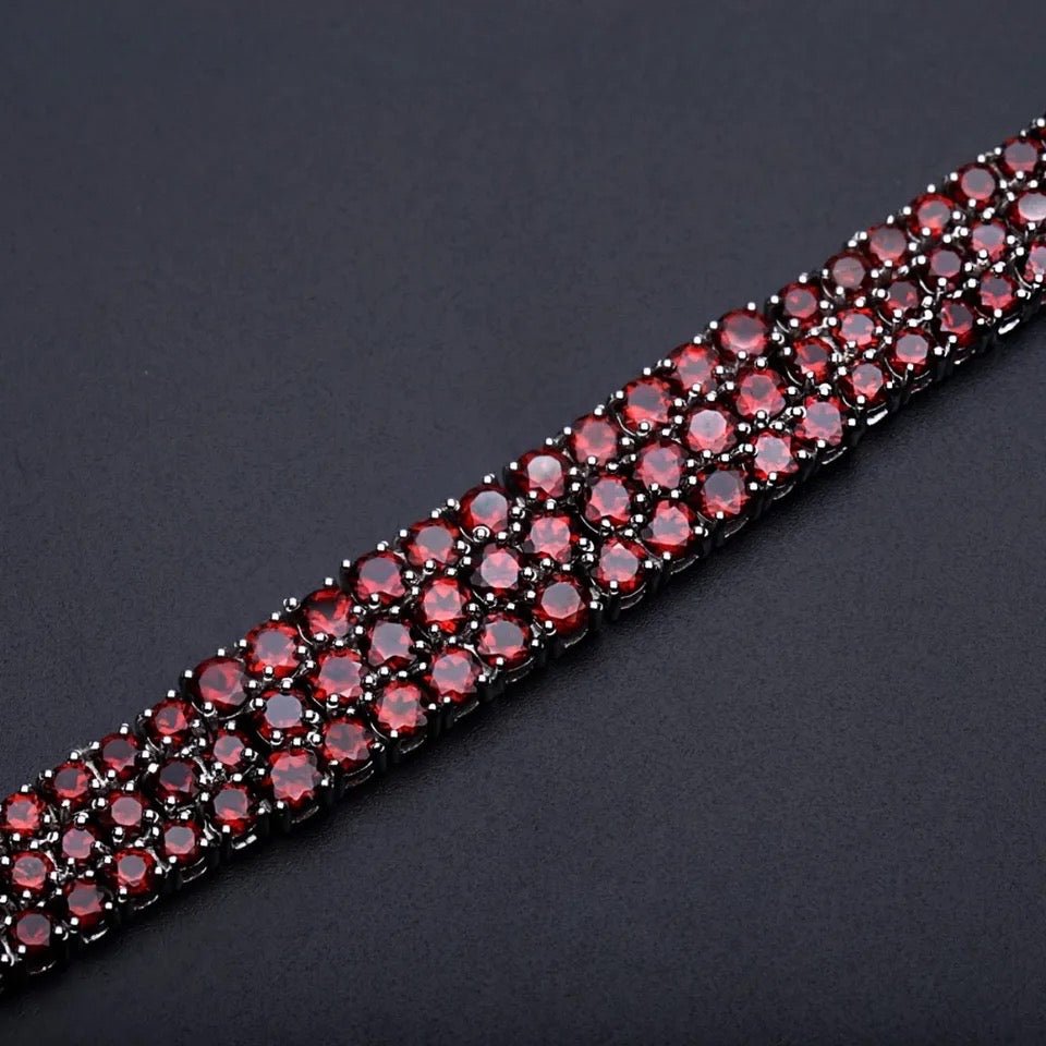 Silver Bracelet with Natural Garnet 30.80 ct – Round Cut, Statement Design