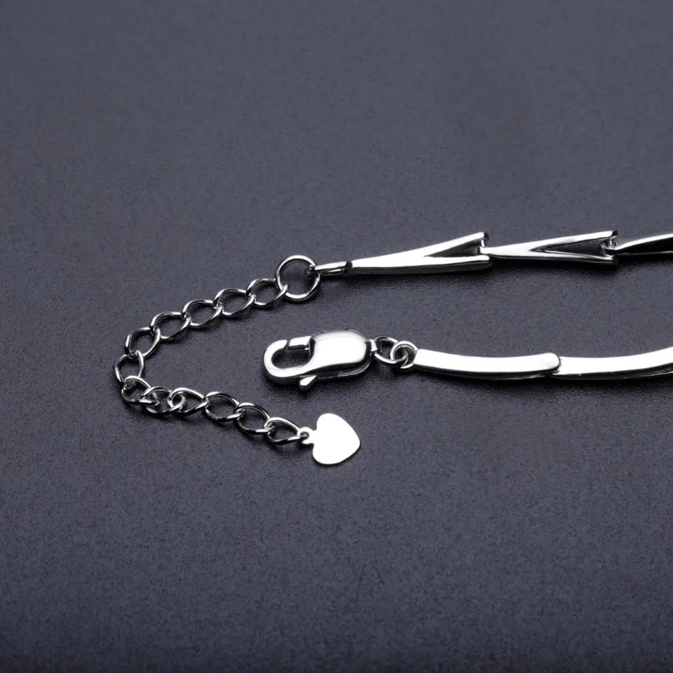 Silver Bracelet with Natural Garnet 5.33 ct – Oval Cut