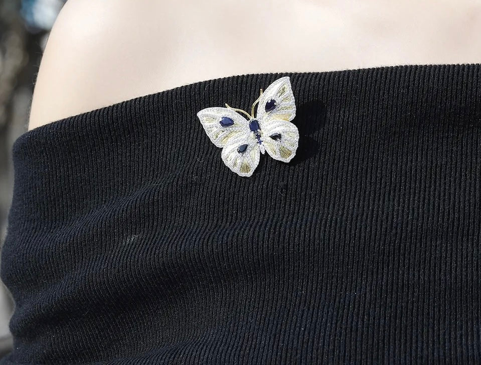 Silver / Golden plated 2.06 ct Sapphire Pendant - Brooche