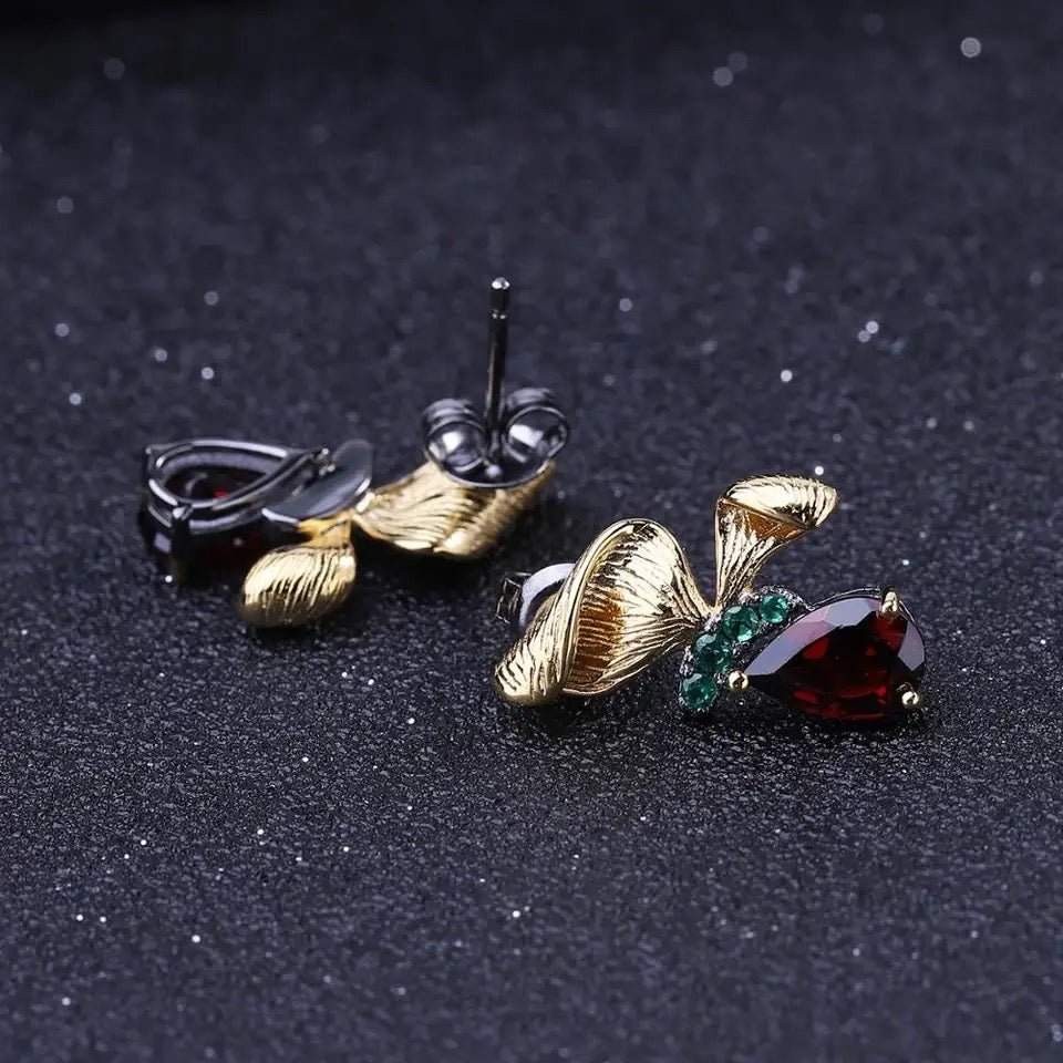 Silver / Golden plated 3.15 ct Garnet Earrings