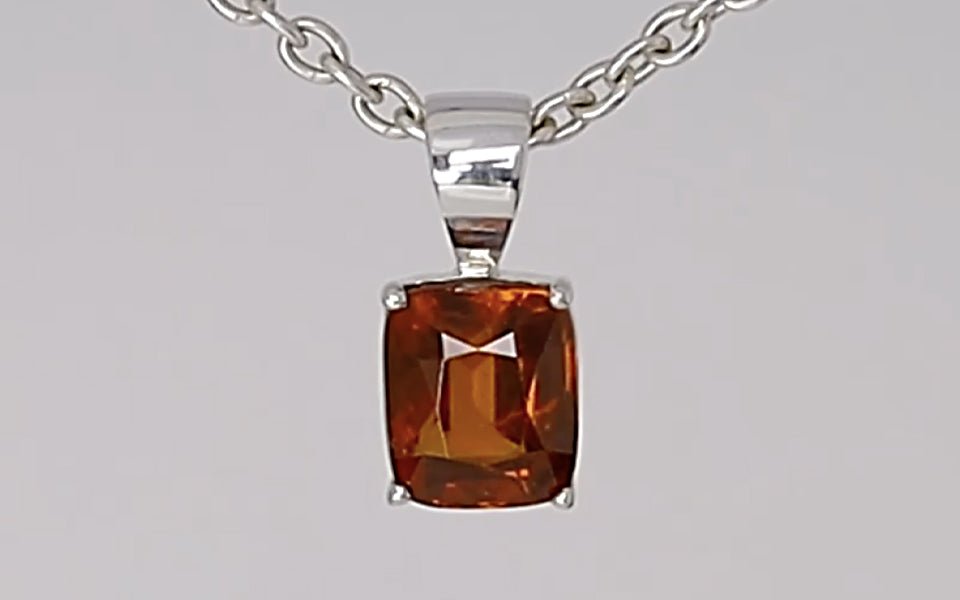 Silver Pendant with Hessonite Garnet 5.39 ct