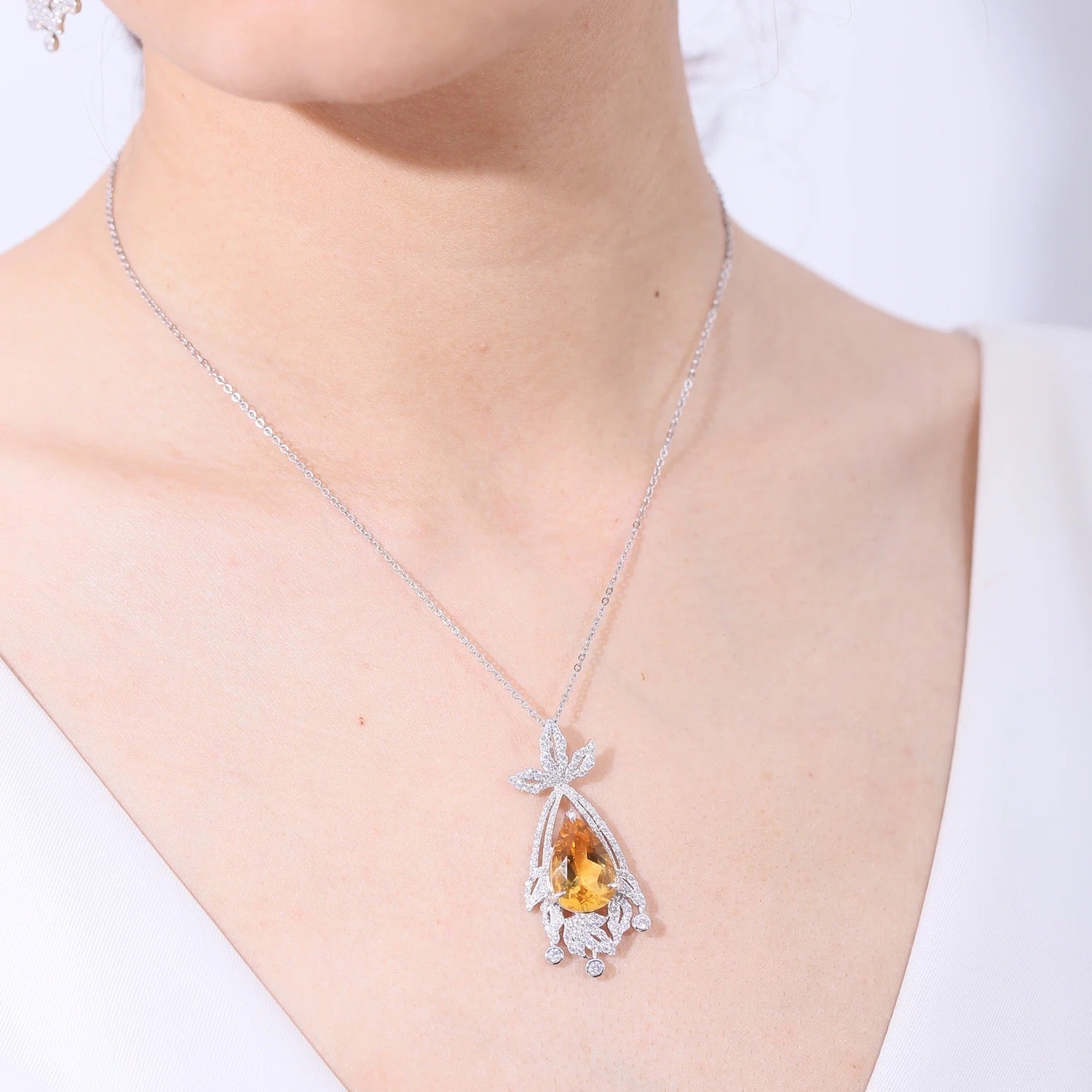 Silver Pendant with Natural Citrine – Pear Cut, Necklace Included