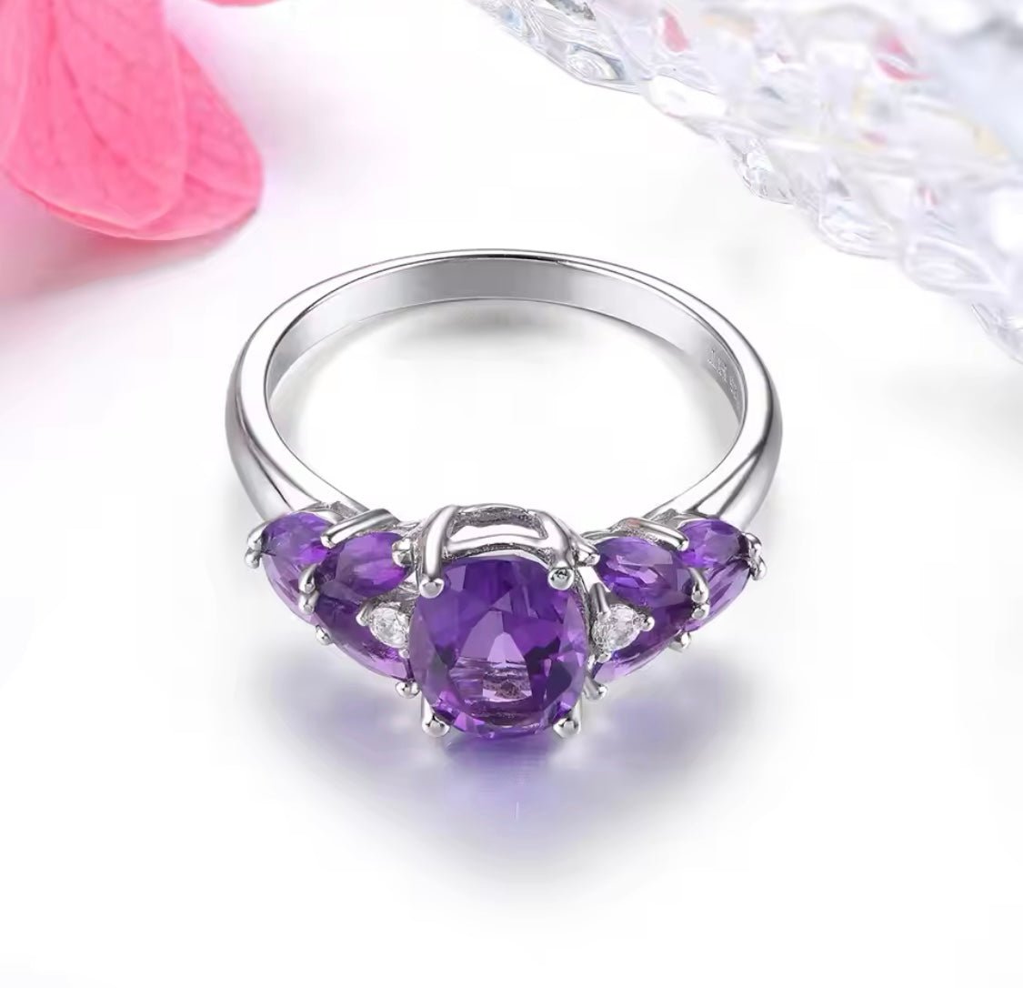 Silver Ring 2.50 ct Amethyst
