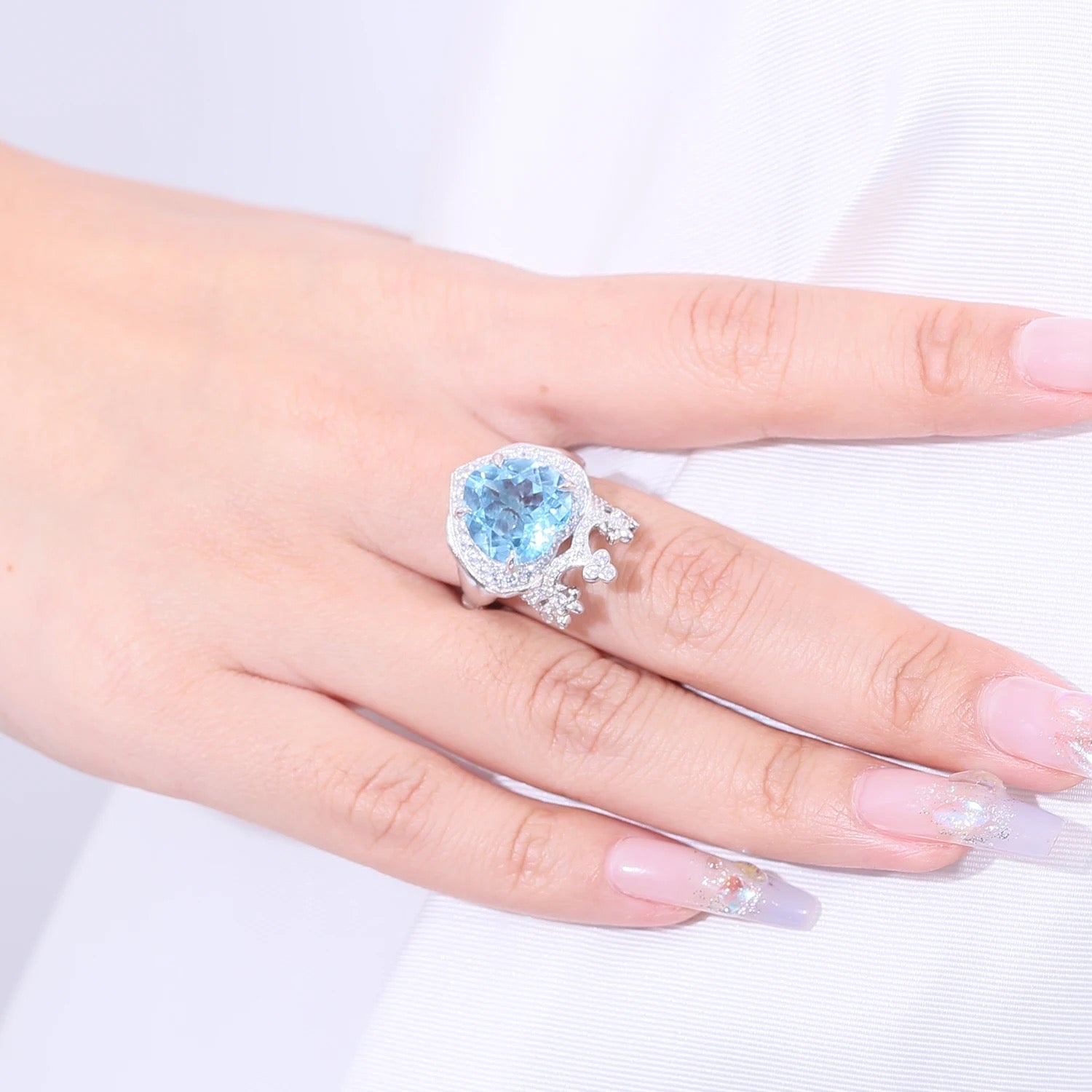 Silver Ring 6.91 ct Sky Blue Topaz