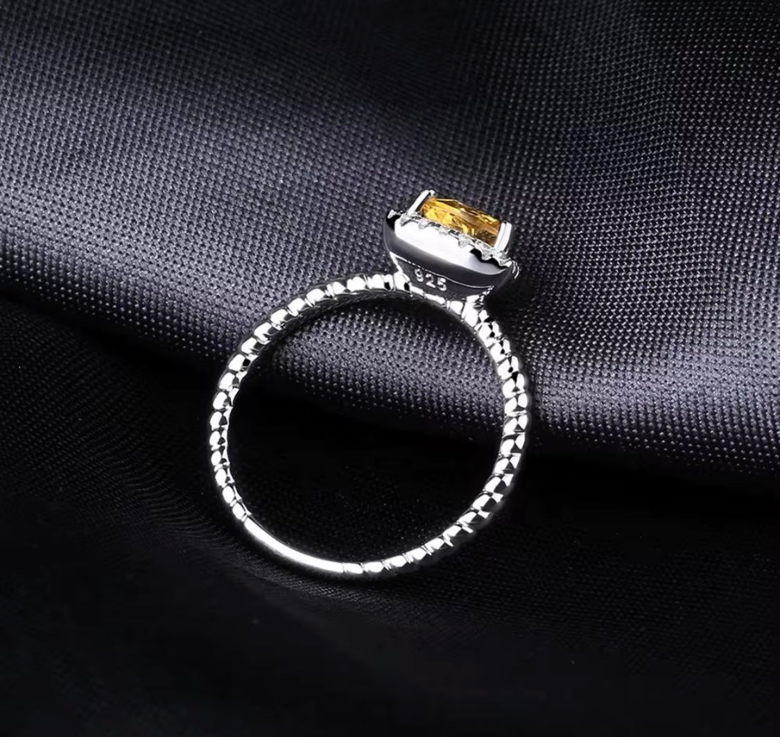 Silver Ring with Natural Citrine 0.73 ct – Trillion Cut
