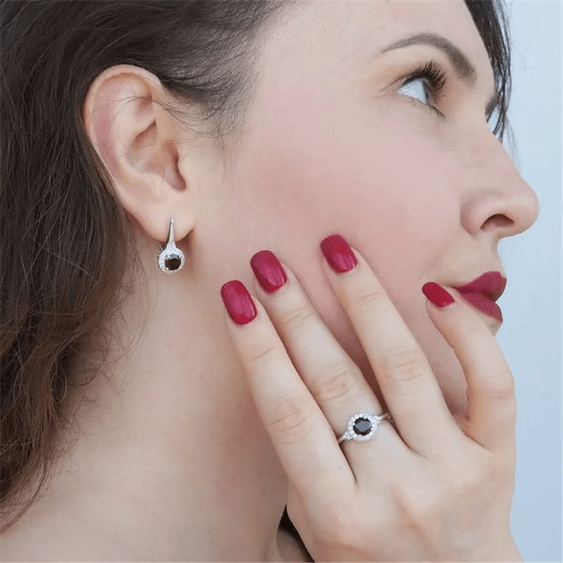 Silver Ring with Natural Garnet 1.05 ct & Cubic Zirconia – Round Cut