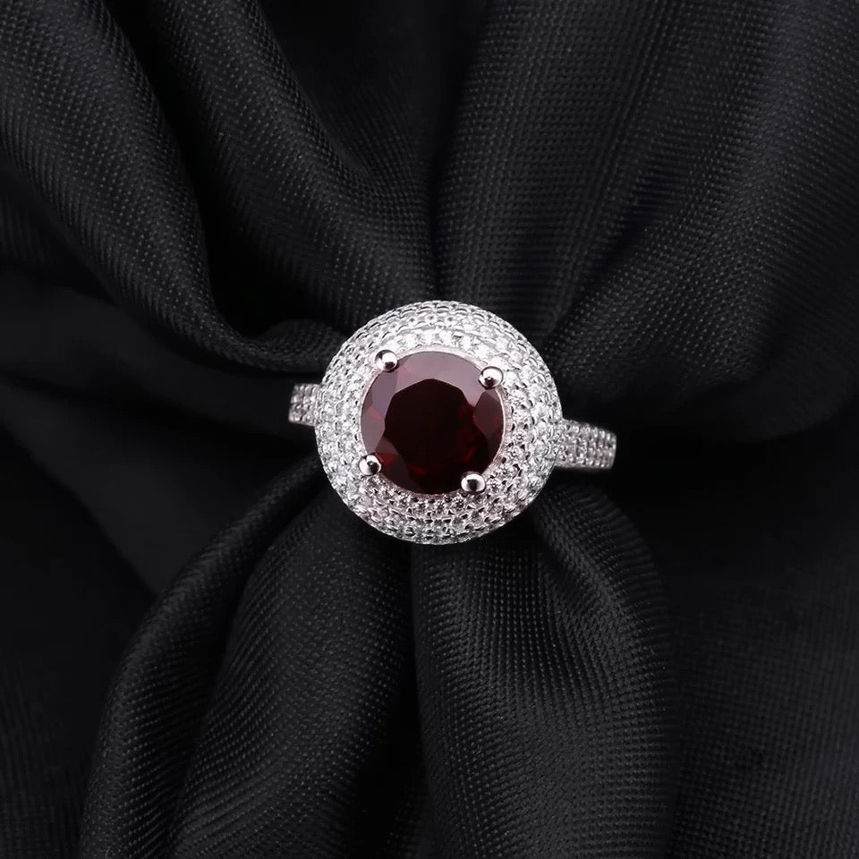Silver Ring with Natural Garnet 3.15 ct – Round Cut