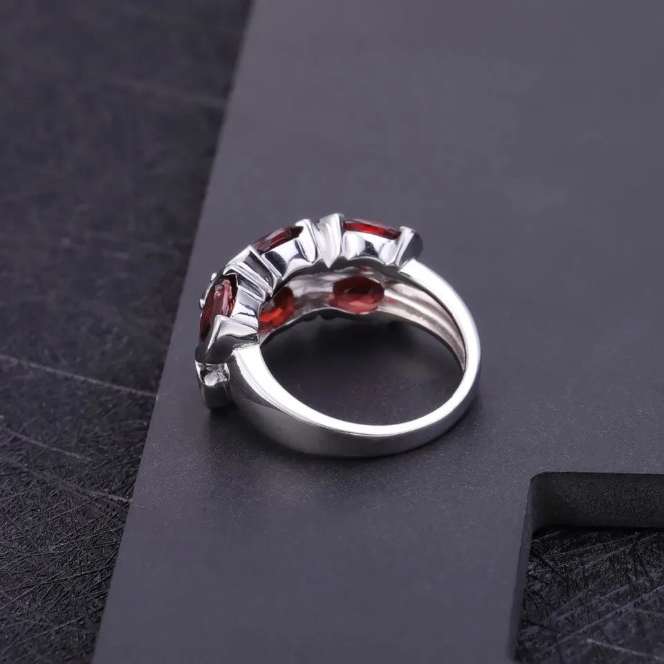 Silver Ring with Natural Garnet 6.13 ct – Oval Cut