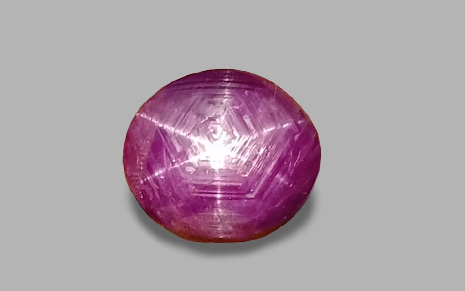 Star Ruby 13.80 ct – Purplish Red, Oval Cabochon, Untreated