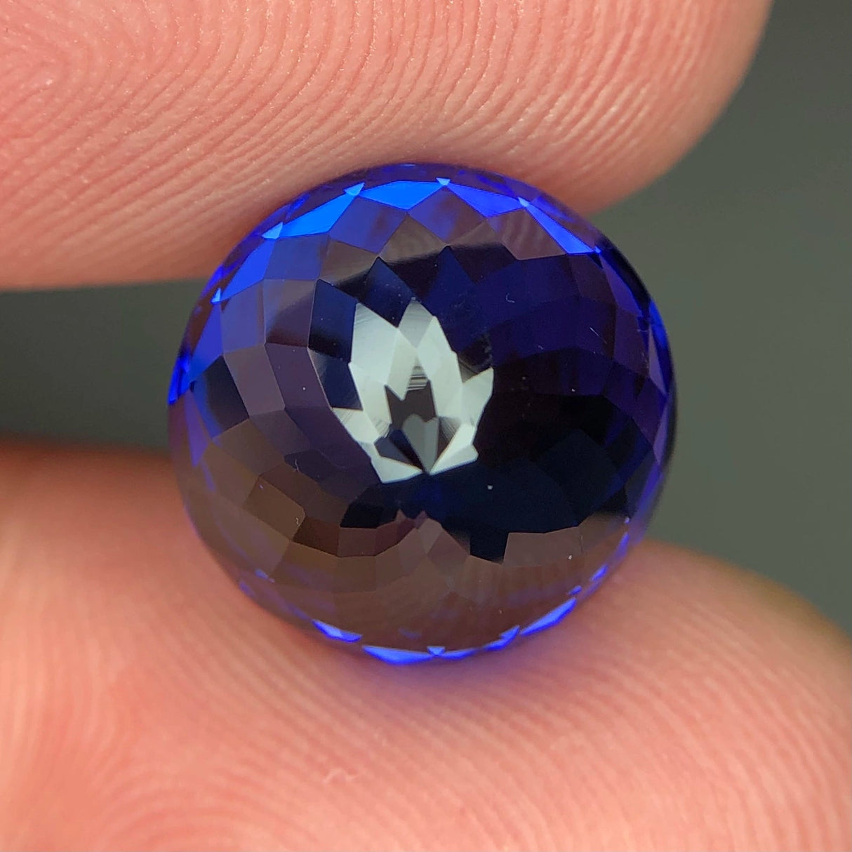 Tanzanite - 12.55 ct