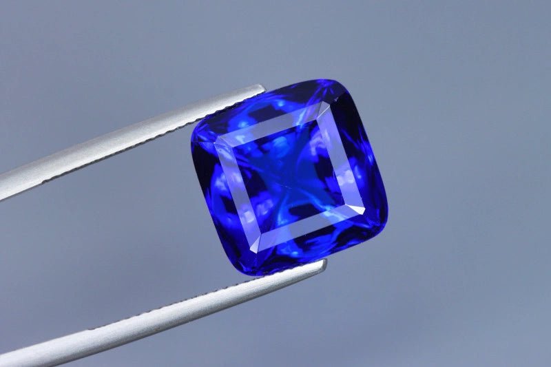 Tanzanite - 18.53 ct