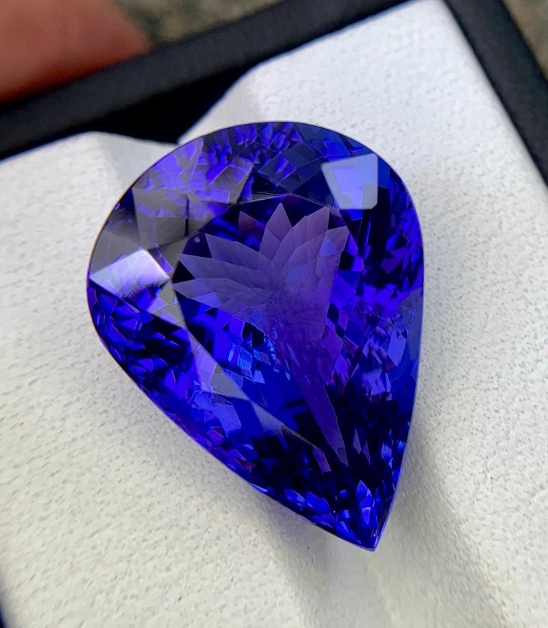 Tanzanite - 19.75 ct