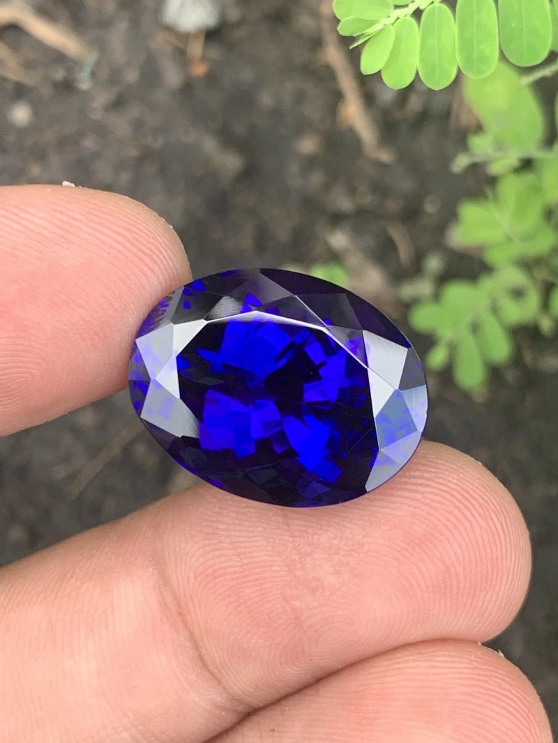 Tanzanite - 28.39 ct