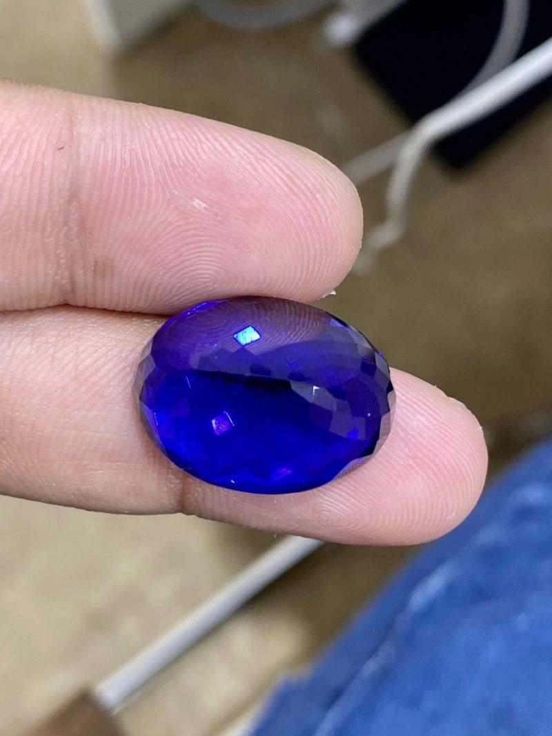 Tanzanite - 28.39 ct