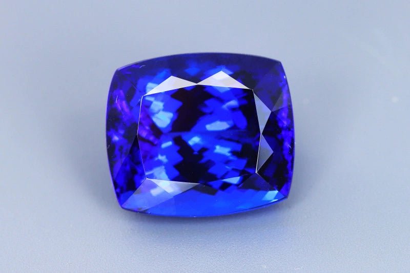 Tanzanite - 29.67 ct