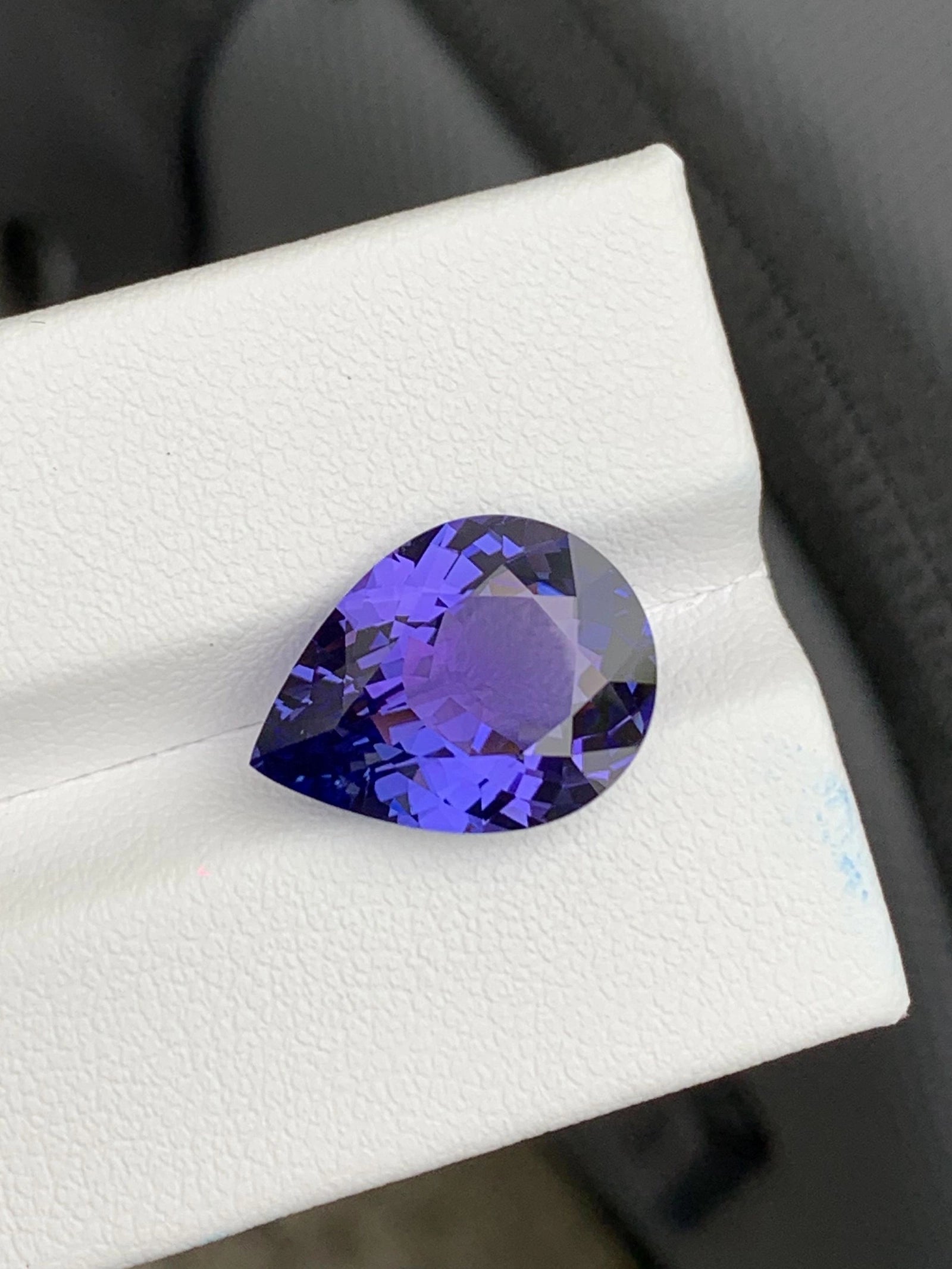 Tanzanite - 6.55 ct