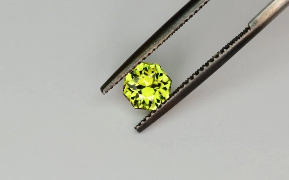 Tourmaline 0.88 ct – Green, Octagonal Cut