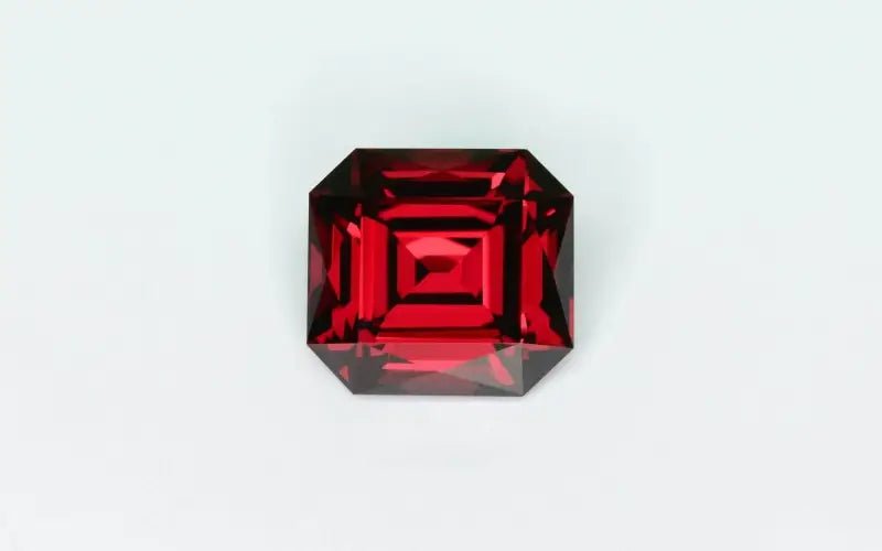 Umbalite Garnet 6.63 ct – Vivid Red, Emerald Cut
