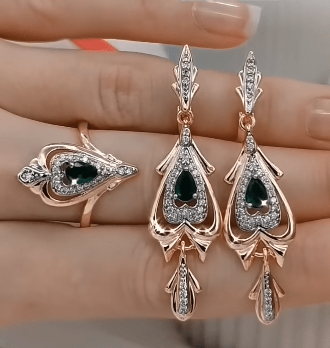 Verdante Royal – Pink Gold Tsavorite & Diamond Jewelry Set