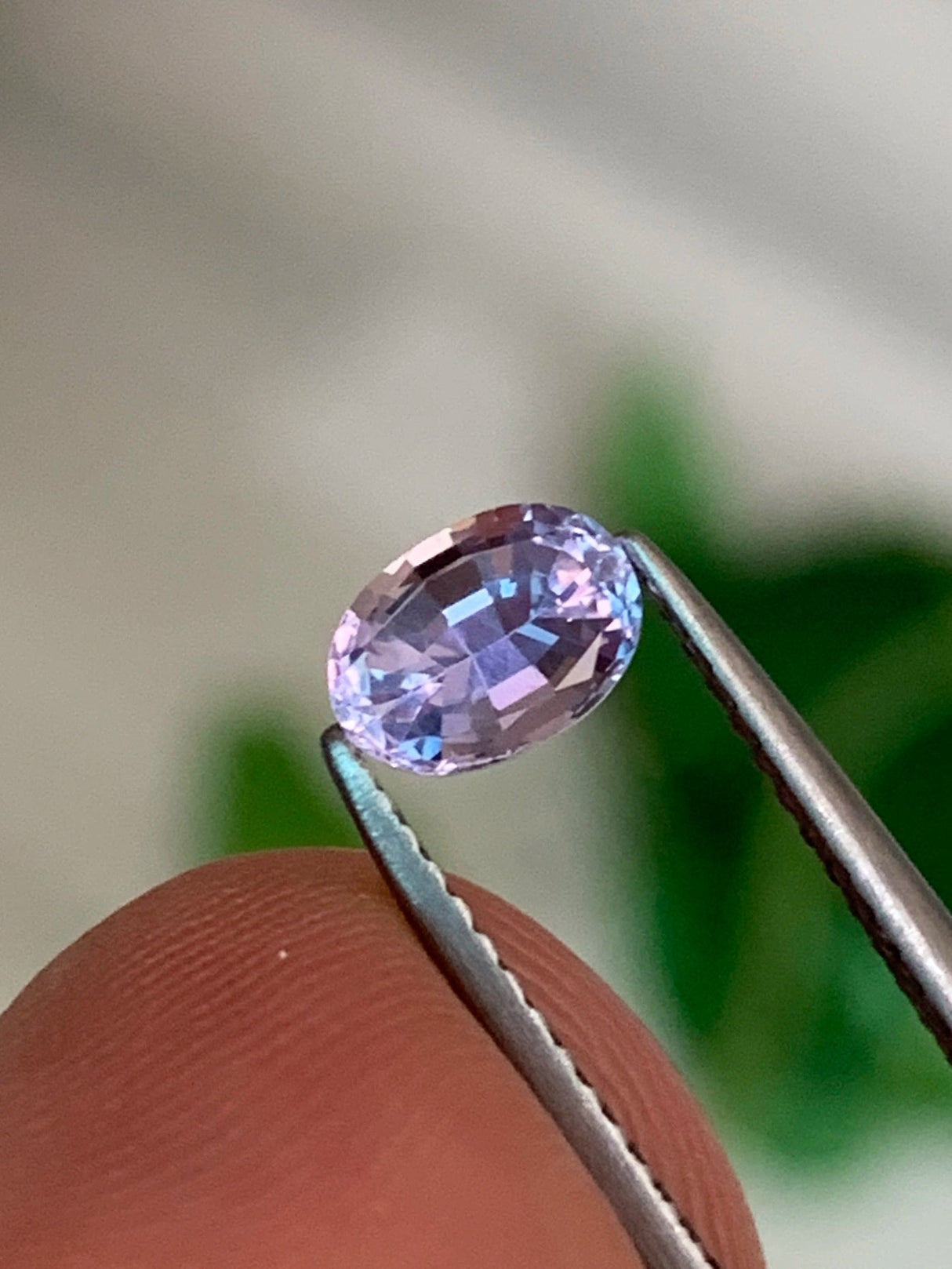 Violet Sapphire 0.87 ct – Pinkish Violet, Oval Cut, GFCO Certified