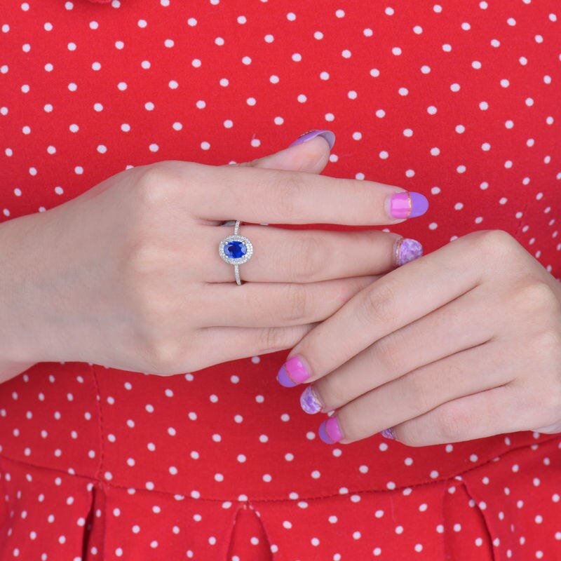 14K White Gold 1.05ct Sapphire Ring with Natural Diamonds