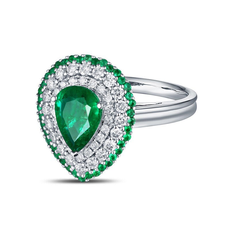 14Kt Gold Diamond 1.01 ct Emerald Ring