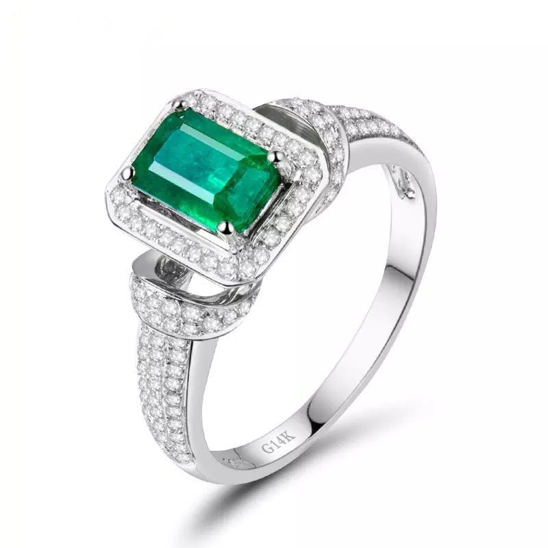 14Kt Gold Diamond 1.25 ct Emerald Ring