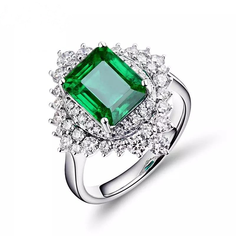 14Kt Gold Diamond 2.50 ct Emerald Ring