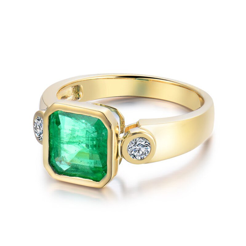 14Kt Gold Natural Diamond & 1.84 ct Emerald Ring