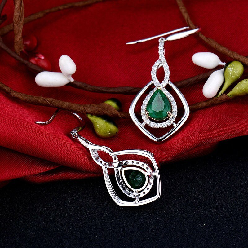 14Kt White Gold 2.31ct Emerald Earrings with Diamonds