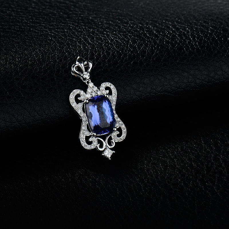 14Kt White Gold Diamond 3.00 ct Tanzanite Pendant